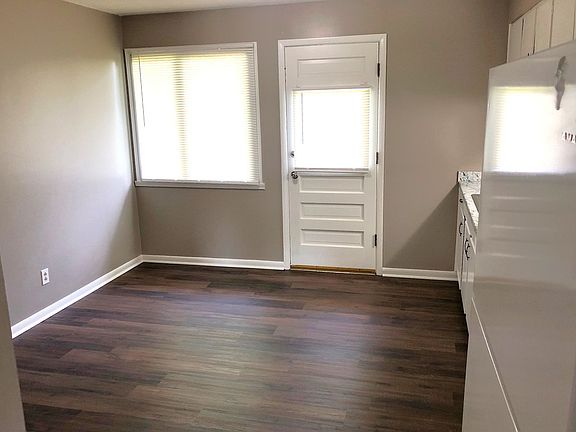 5th image of 708 N 13th Ter APT D