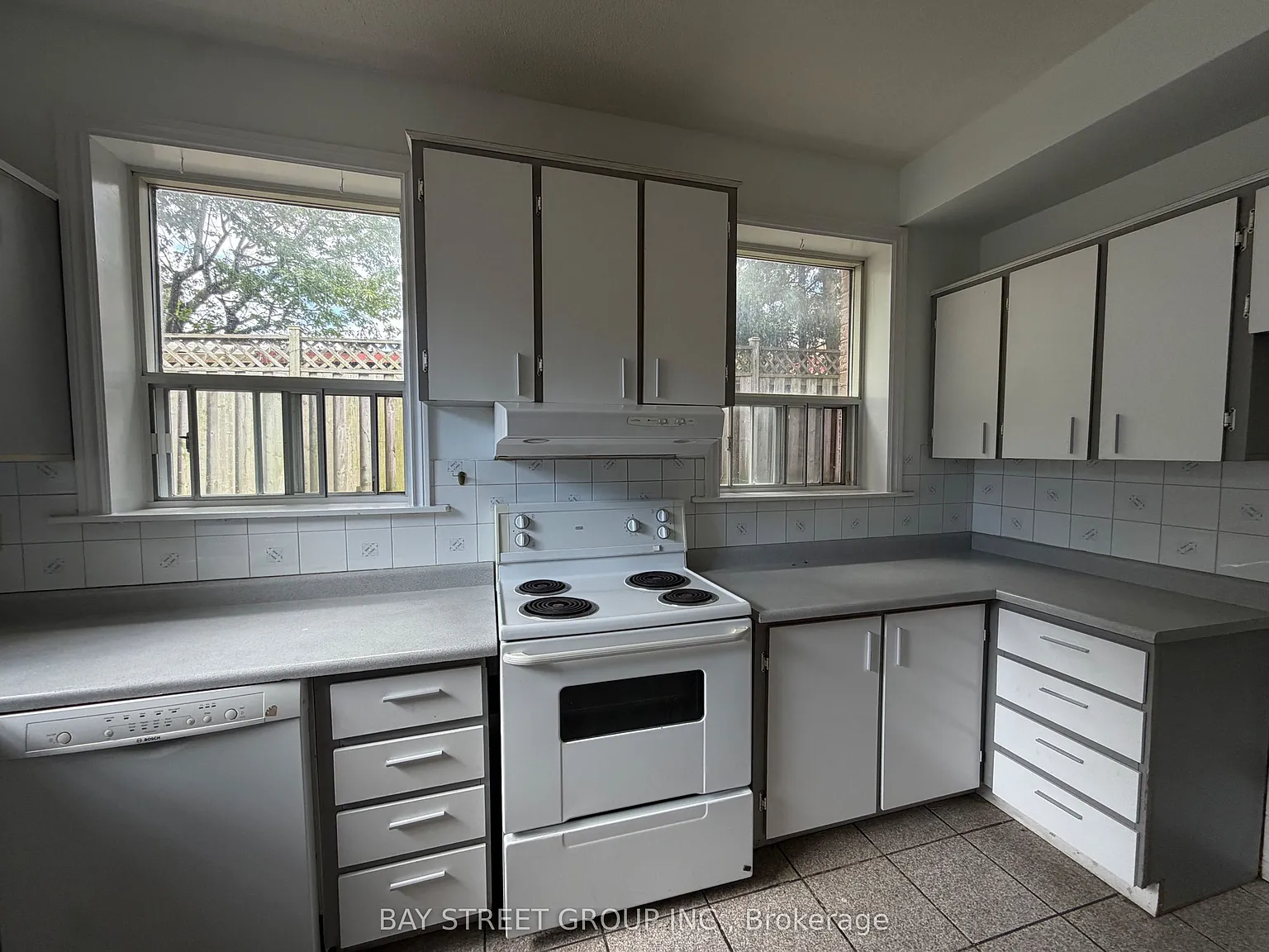 1 bed, $900 — Photo 3