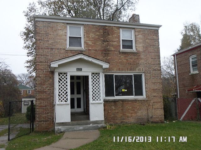 1st image of 9931 S Oglesby Ave