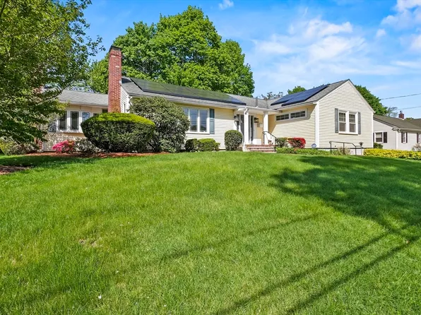 111 Draper St, Lowell, MA 01852