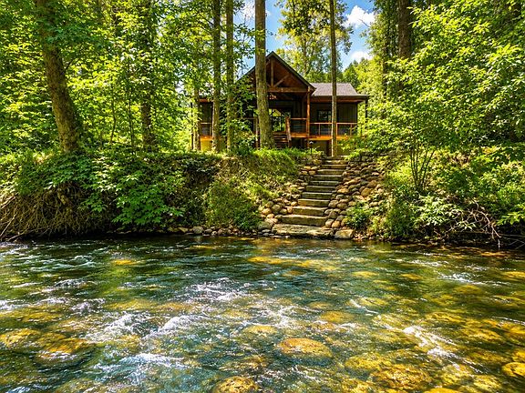 5th image of 260 Misty Valley Ln