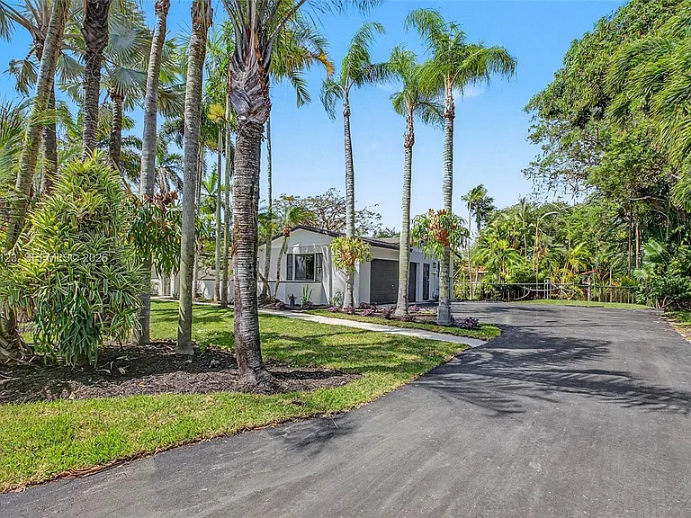 17050 SW 83rd Ave — Photo 21