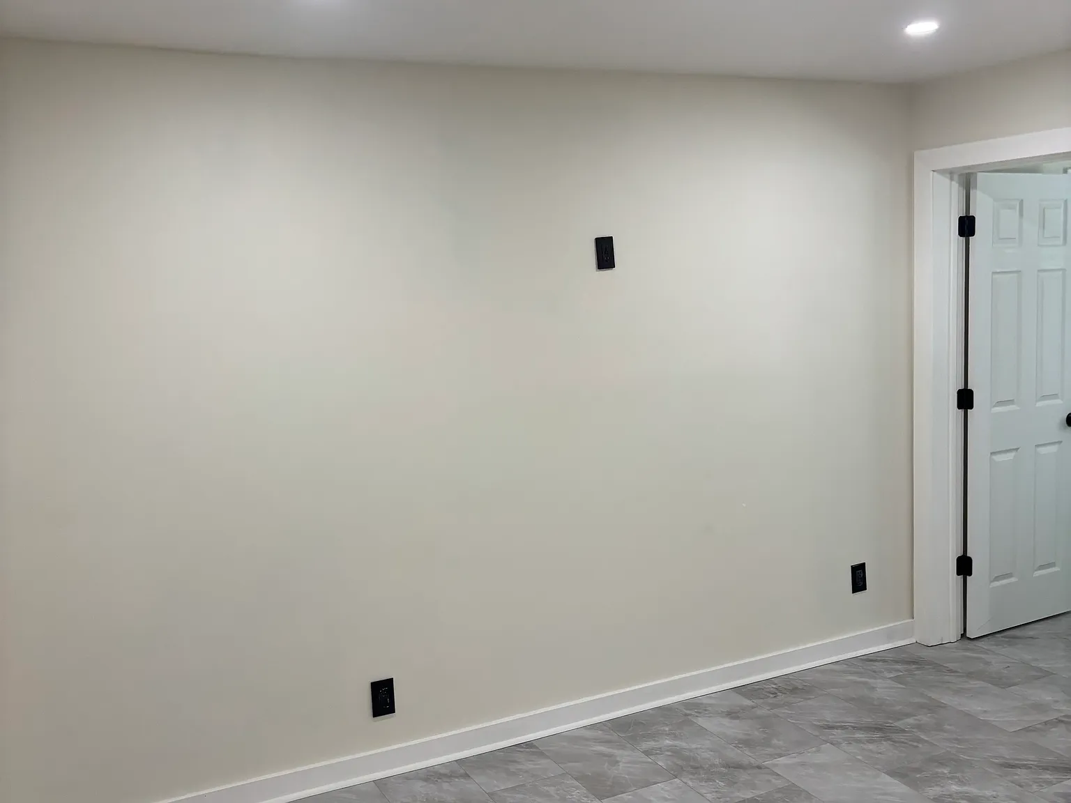 4 bed, 1886 sqft, $1,700 — Photo 1