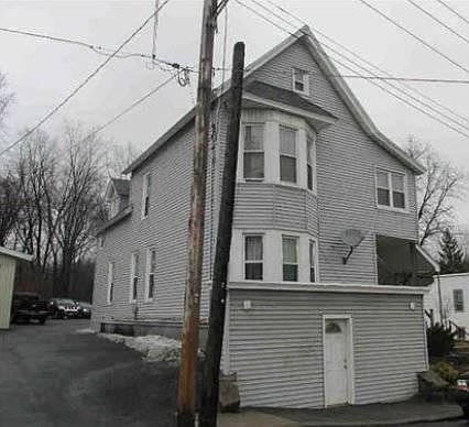 2nd image of 6 Meadow St