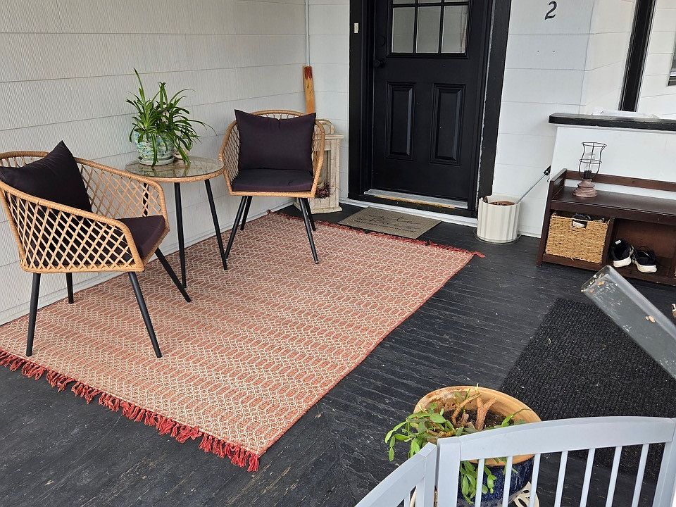 1st image of 133 N 2nd St APT 2