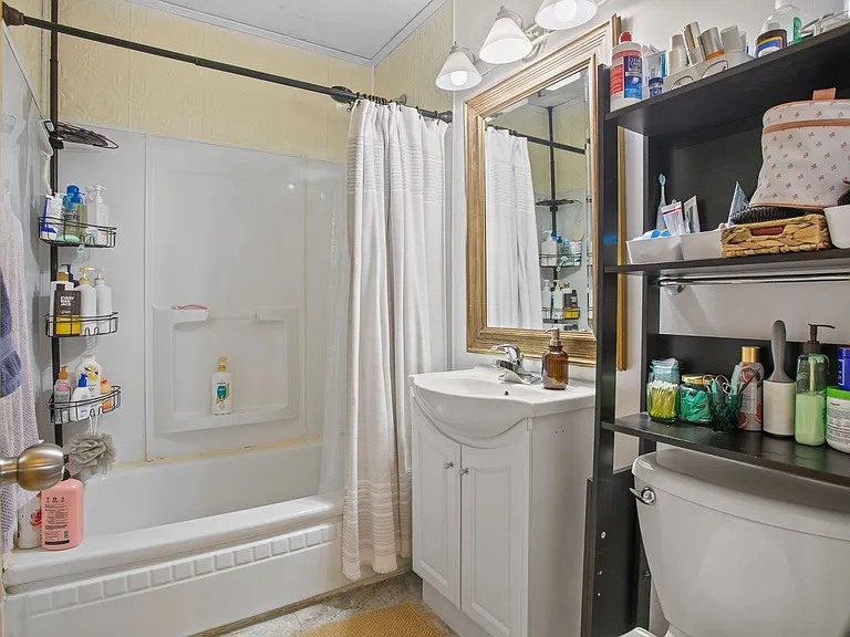 1831 Andover Blvd NW — Photo 10