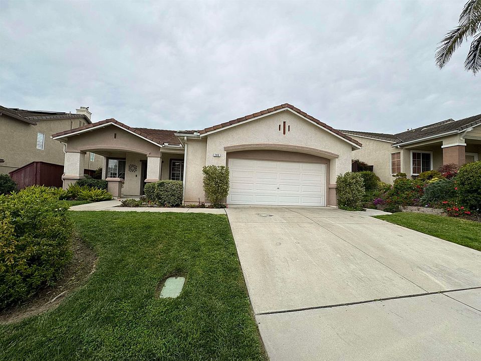 1st image of 795 El Caballo Dr