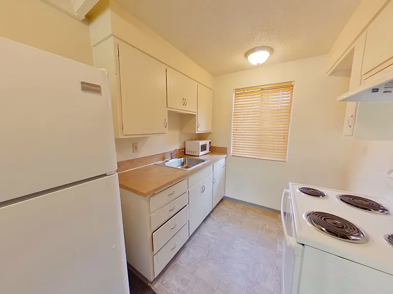 1695 Patterson Street — Photo 12