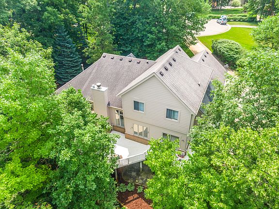 5th image of 13713 Bridgewater Ct