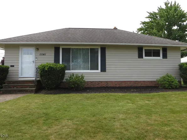 11141 Schwab Dr, Parma, OH 44130