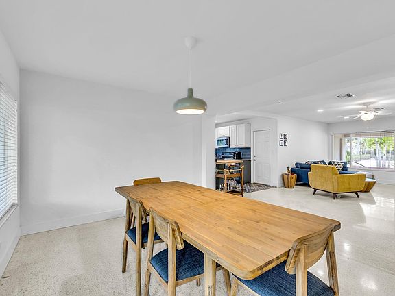 3rd image of 4739 NE 17th Avenue