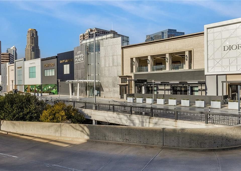 1st image of 3071 Lenox Rd NE APT 12