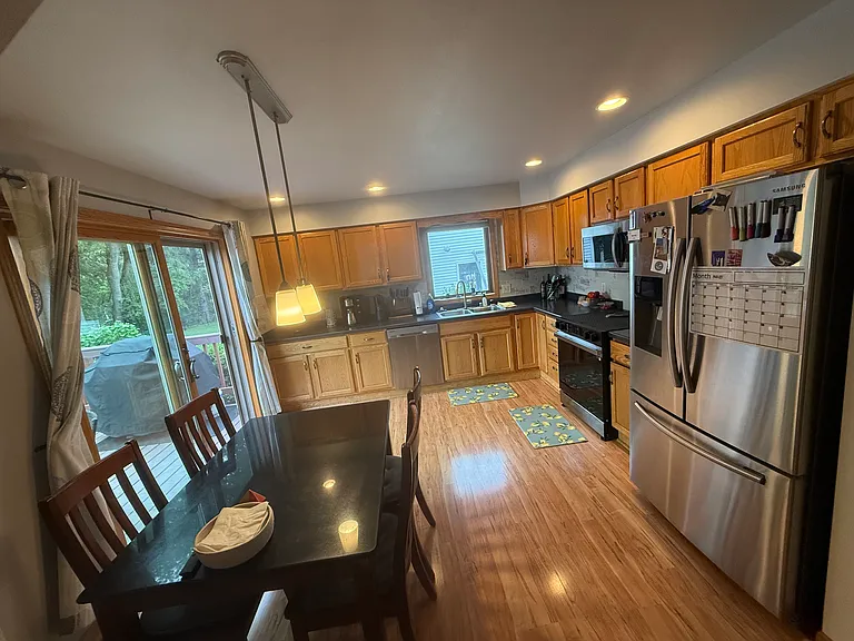 606 Samuel Dr — Photo 6