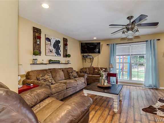 4th image of 14625 Deerwood Ln