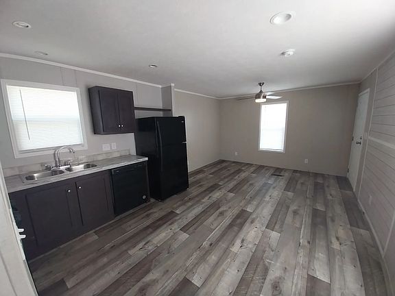 4th image of 1812 Dover Dr #1812D