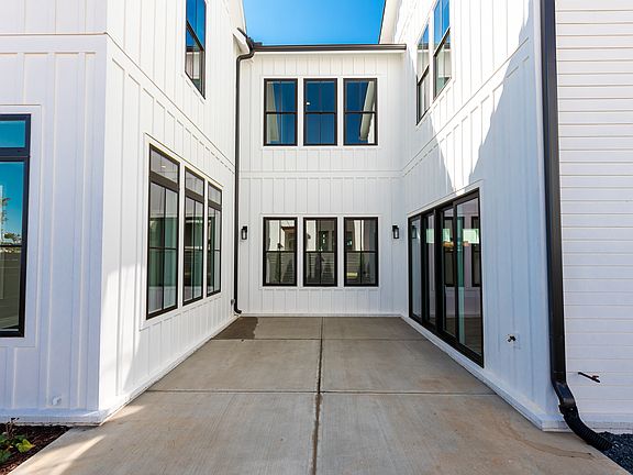 Photos are of model home, not actual home. Features may vary.