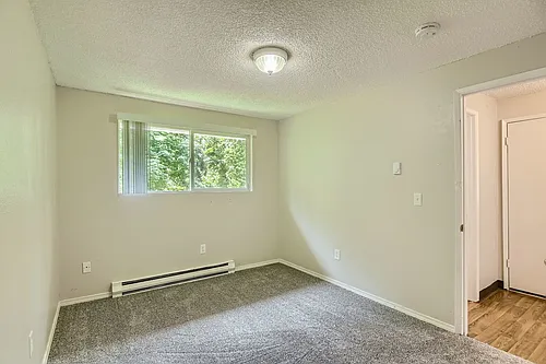 691 Molalla Ave #7 Photo 1 691 Molalla Ave #7 Photo 1