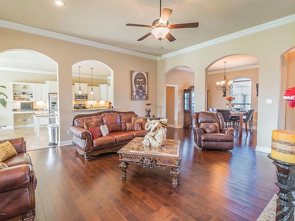 4th image of 213 Bay Meadow Ln