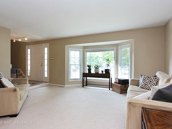 2nd image of 17574 W Cottonwood Ct
