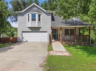 8517 NW 81st Ter, Kansas City, MO 64152
