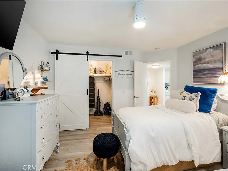 68 Corniche Dr #B — Photo 28