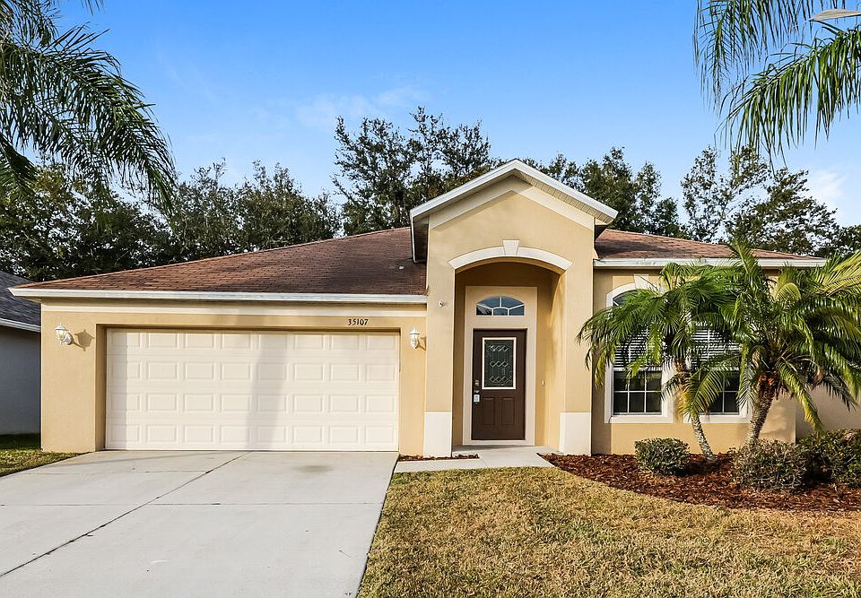 1st image of 35107 Meadow Reach Dr