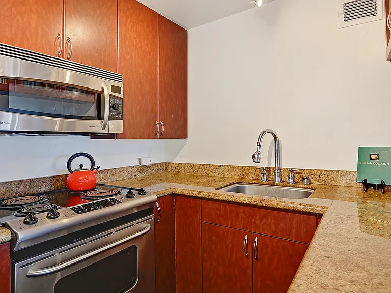 1105 Spring St #709 — Photo 11