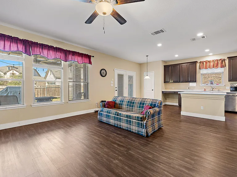 2950 E Old Settlers Blvd #29 — Photo 14