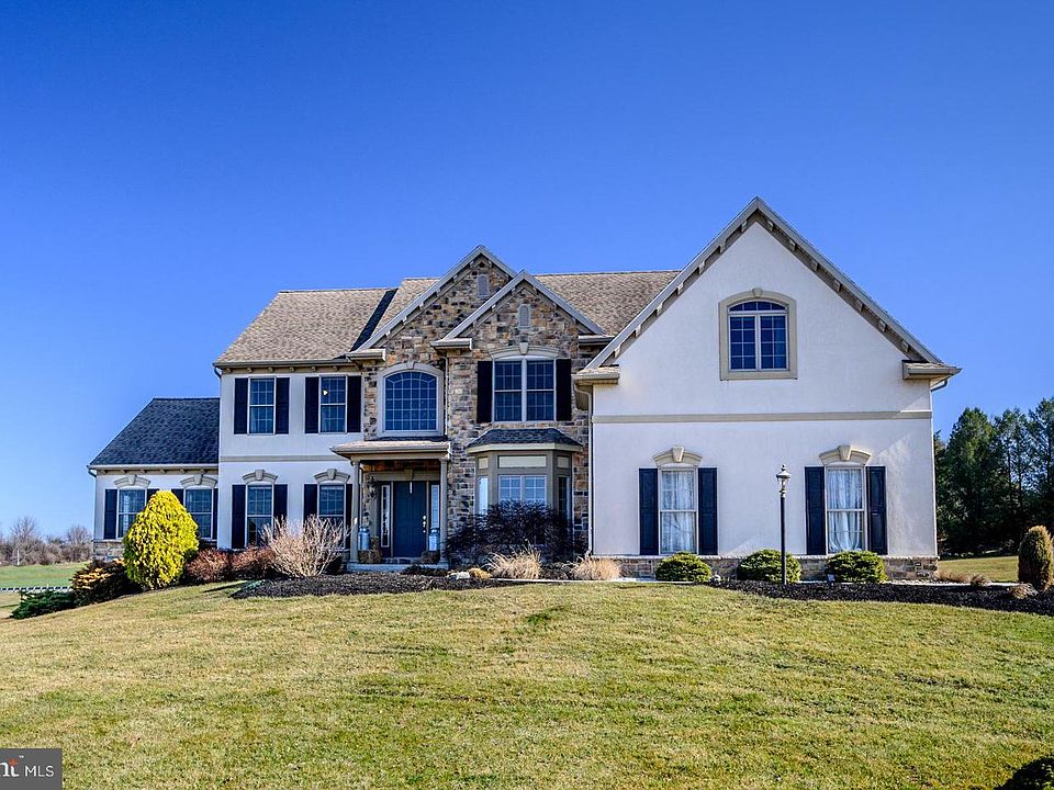 1st image of 433 Lori Ann Ct #L-0011