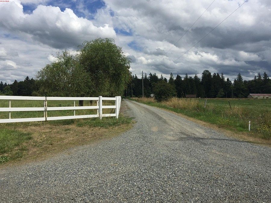 2nd image of 42220 188th Ave SE