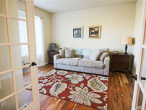 4th image of 4103 Abigail Ct NE