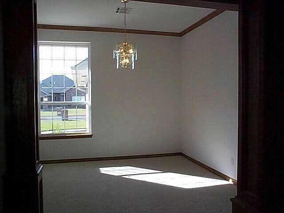 4th image of 5009 SE 48th