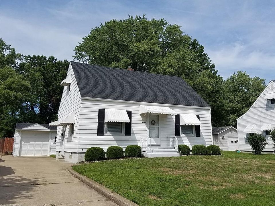 1st image of 2501 E 37th St