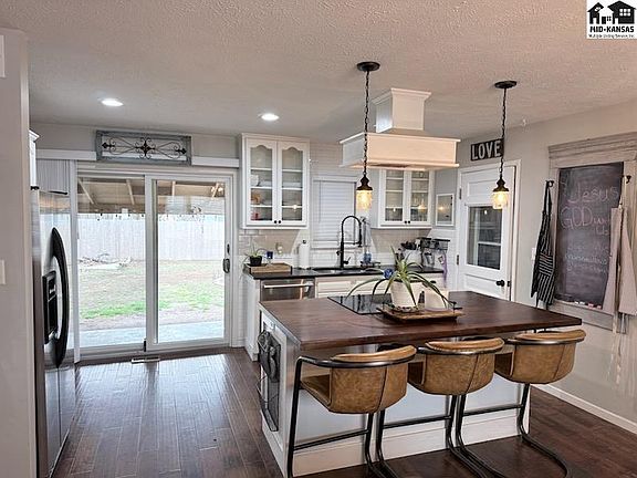 4th image of 1112 Glendale Rd