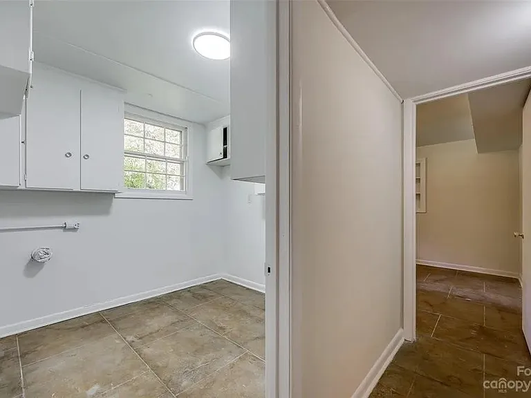 7 Park Dr — Photo 12