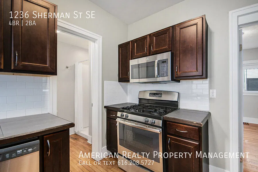 4 bed, 1800 sqft, $2,400 — Photo 3