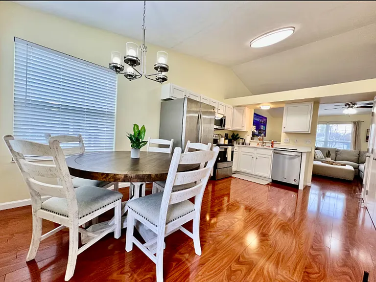 4982 Rialto Ridge Dr — Photo 11