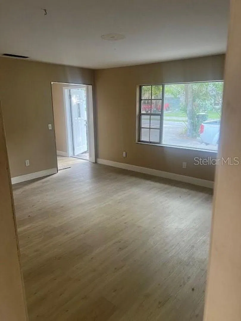 16406 Lake Byrd Drive, Tampa, FL 33816 — Photo 2