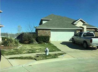 6836 Waterhill Ln, Fort Worth, TX 76179