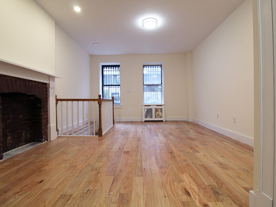 1st image of 123 W 77th St #1A