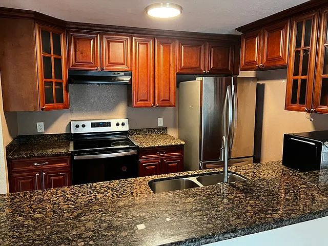 14636 NE 45th St #C14 — Photo 1