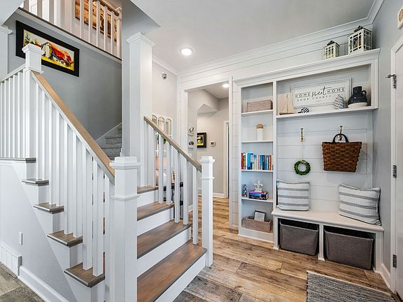 4th image of 5228 Cobblestone Cir #17
