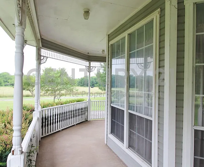 8150 Bob White Rd — Photo 2
