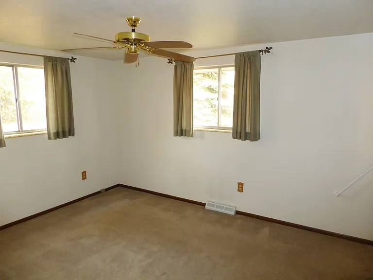 331 Juniper Pl — Photo 17