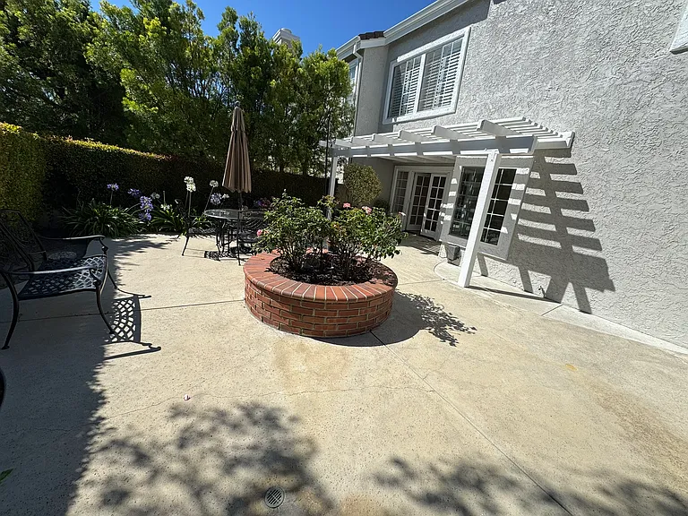 834 Sunstone St — Photo 23