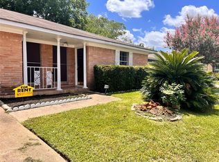 8319 Braes River Dr, Houston, TX 77074