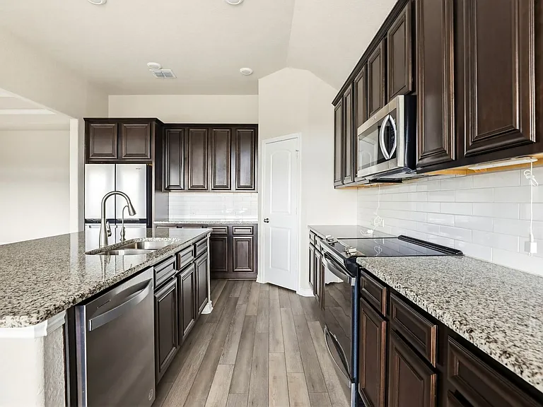 307 James Bonham Way — Photo 20