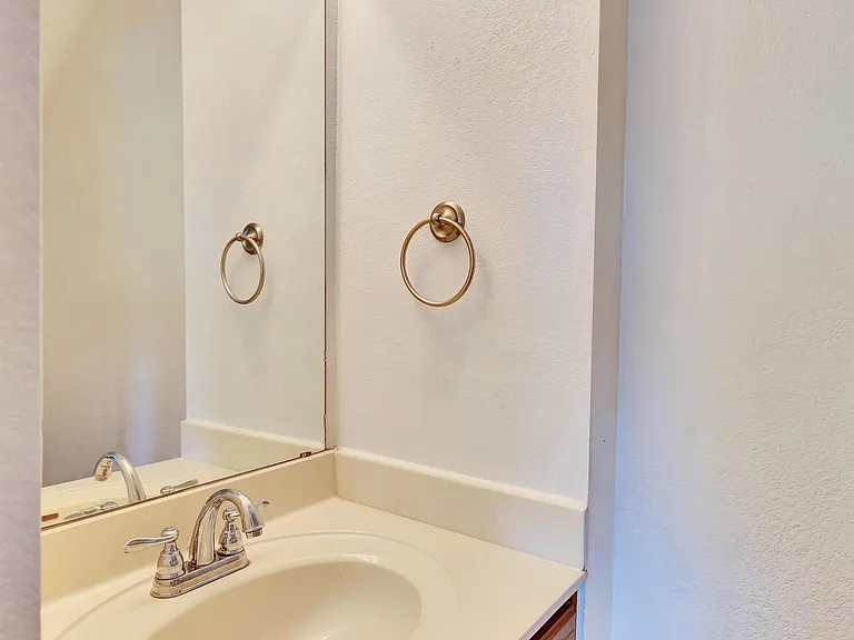 5204 Bahan Dr — Photo 63
