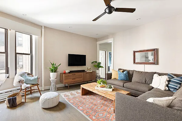 Sold by Compass | media 25