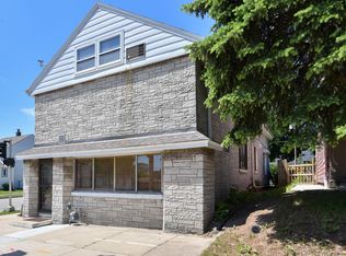2079 S 92nd St, Milwaukee, WI 53227